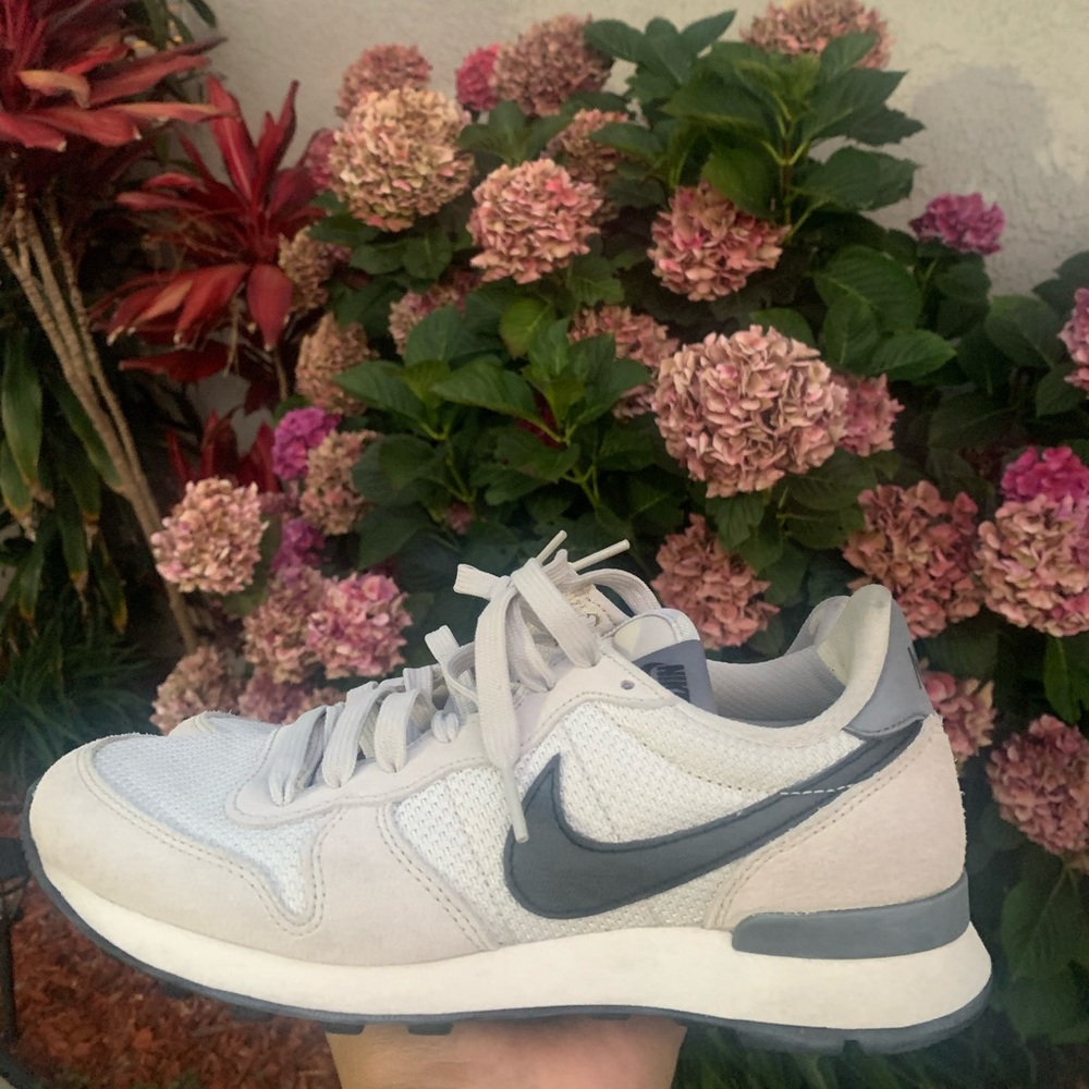 Nike shoes
